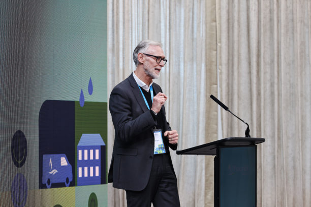 1 Conf Carl Arntzen 007